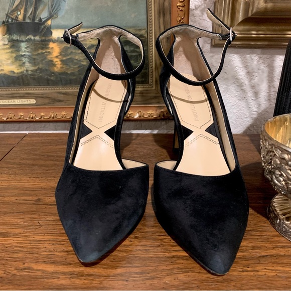 Classy Black Heel Pointed Toe with Ankle Strap - Picture 6 of 6